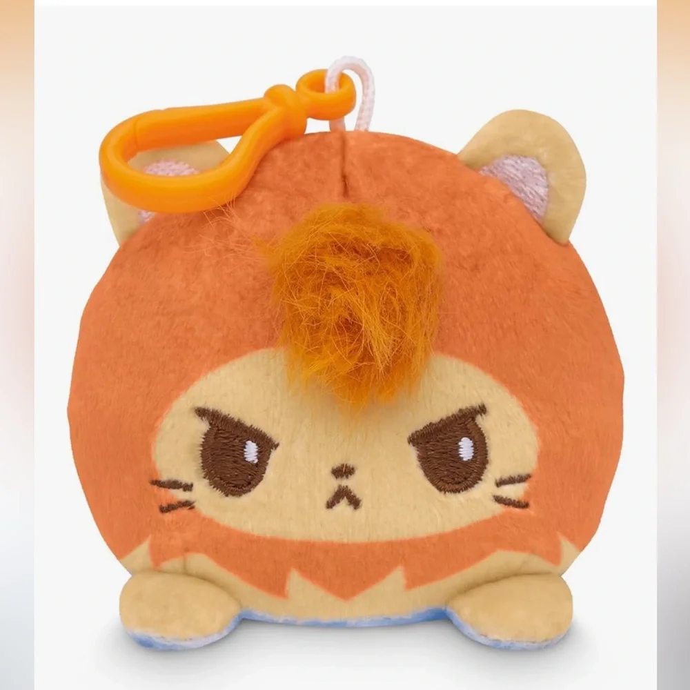 TeeTurtle Reversible Zodiac Leo Keychain ♌️ - Picture 4 of 4